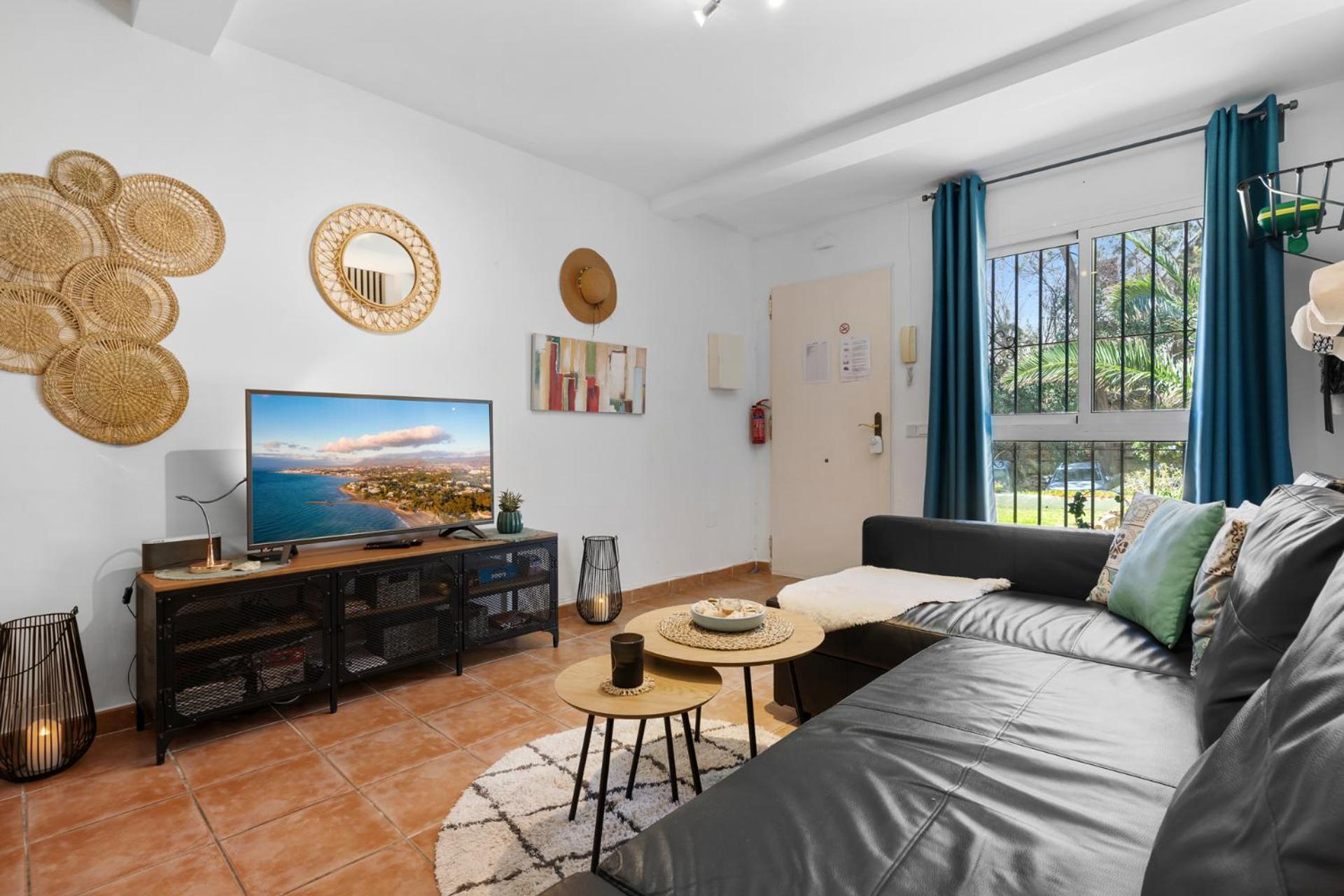 Beachfront Calahonda Apartment By Costarentals - Ref 89 Sitio de Calahonda Екстериор снимка