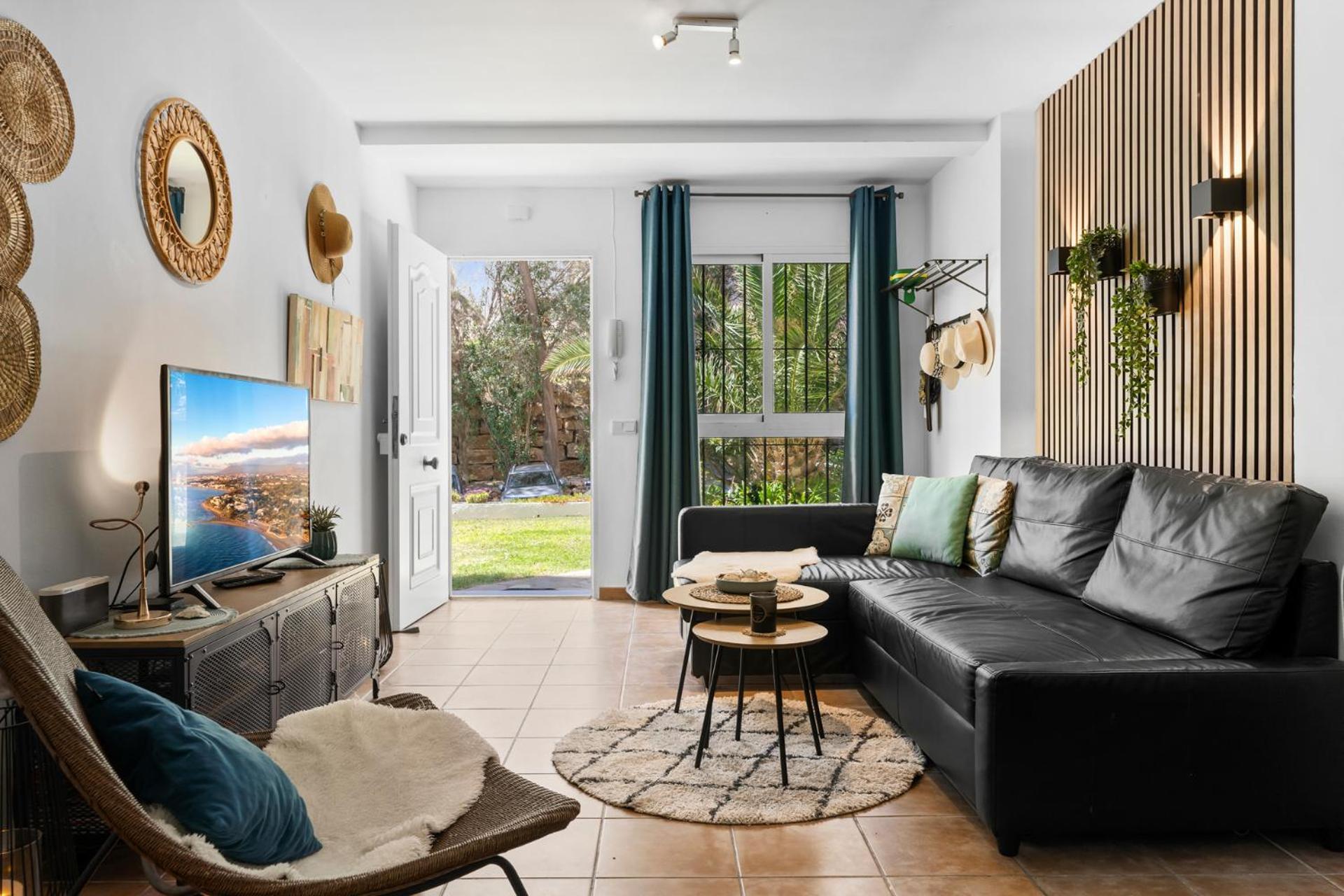 Beachfront Calahonda Apartment By Costarentals - Ref 89 Sitio de Calahonda Екстериор снимка